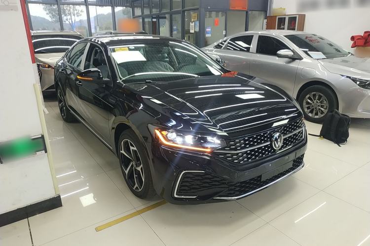 Used Volkswagen Passat 2026 Model, Outstanding 380TSI Xingkong Longteng Edition