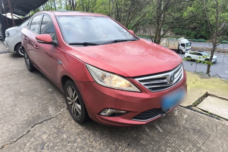 Used CHANGAN Eado 2015 1.6L Manual Luxury Model China V Standard Front Right 45 Deg