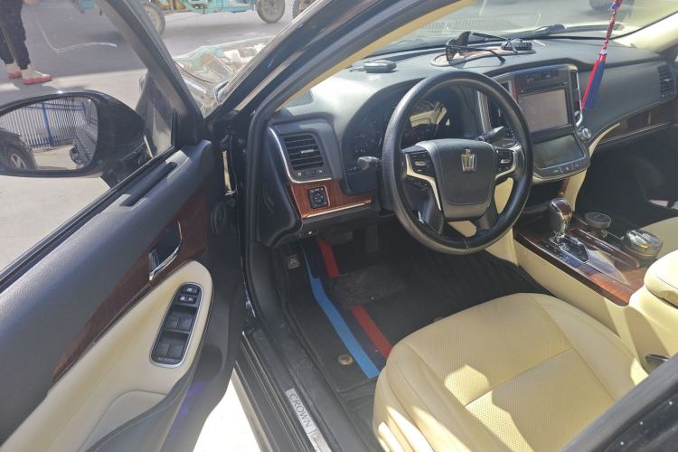 Used Toyota Crown 2015 2.0T Fashion Edition