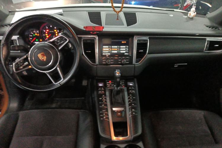 Used Porsche Macan 2014 Macan 2.0T Center Console