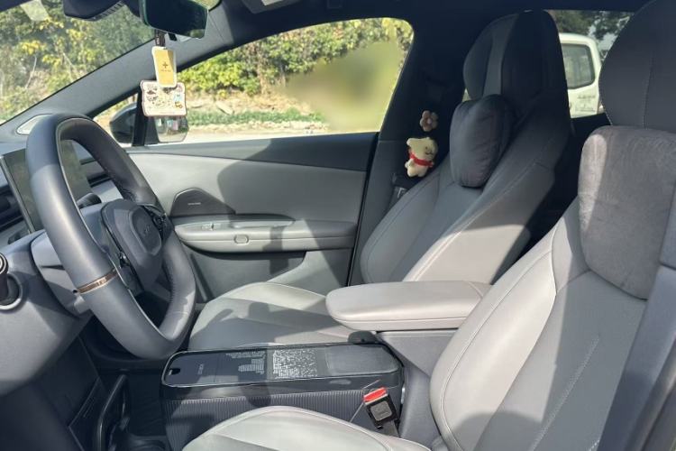 Used Lynk & Co Z20 2025 530 km Range Rear-Wheel Drive Pro
