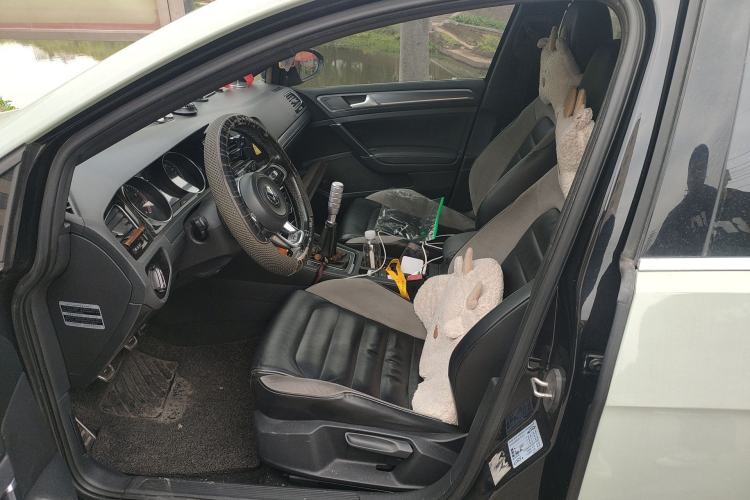 Used Volkswagen Golf 2015 1.4TSI Manual R-Line
