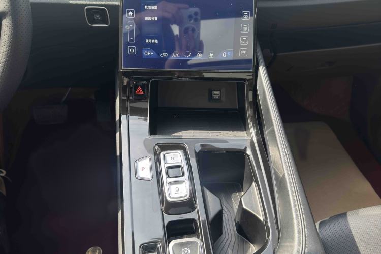 Used Hyundai Custo 2021 270TGDi Prestige LUX Audio And AC Panel