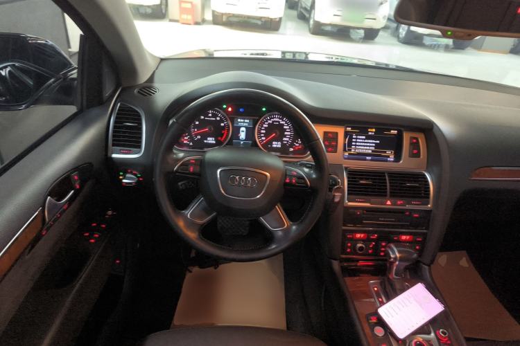 Used Audi Q7 2015 35 TFSI Sport Edition Steering Wheel