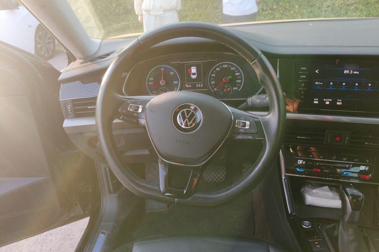 Used Volkswagen Passat New Energy 2020 430 PHEV Hybrid Elite Edition China VI Standard Steering Wheel