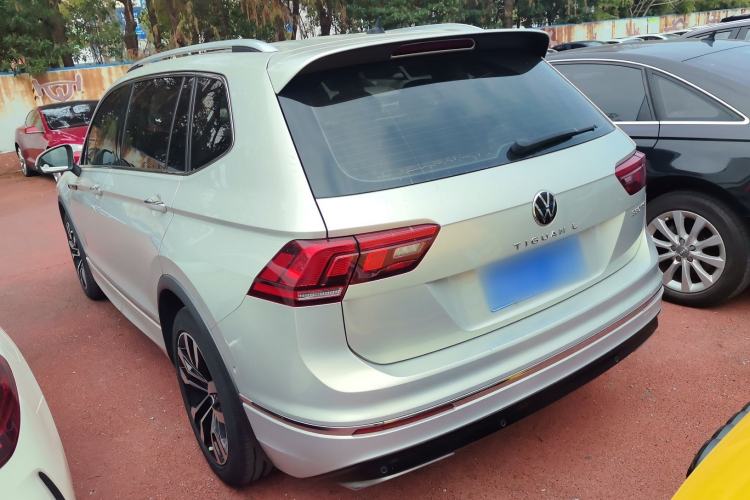 Used Volkswagen Tiguan L 2021 330TSI Automatic Two-Wheel Drive R-Line Enhanced Edition Rear Left 45 Deg