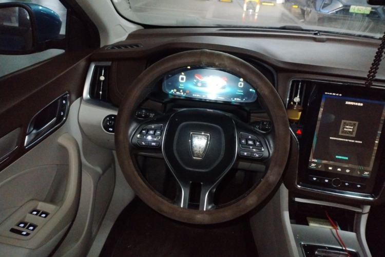 Used Roewe i6 New Energy 2017 45T Hybrid Connective Smart Luxury Edition