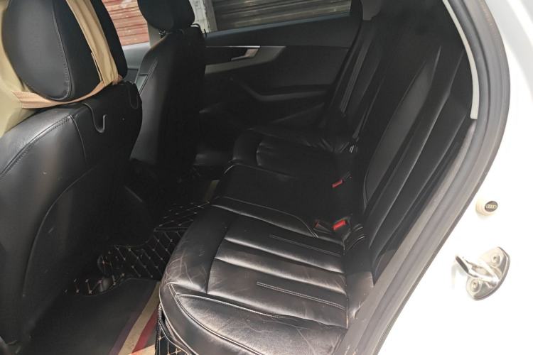 Used Audi A4L 2018 30th Anniversary Edition 40 TFSI Trendy Model
