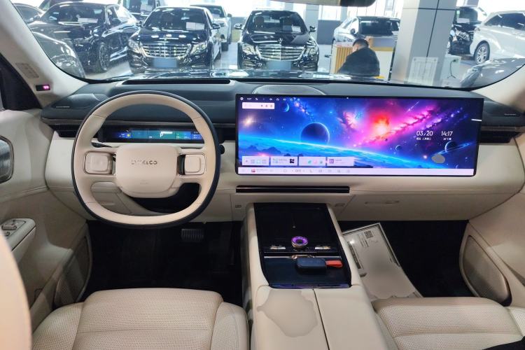 Used Lynk & Co 900 2025 2.0T Ultra