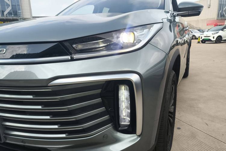 Used EXEED Lingyun 2024 300T Two-Wheel Drive Starlight Edition
