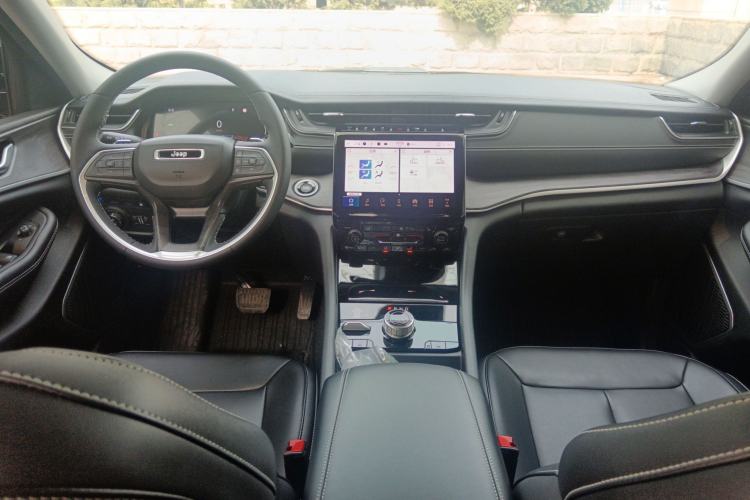 Used Jeep Grand Cherokee New Energy 2024 4xe Peak Edition Center Console