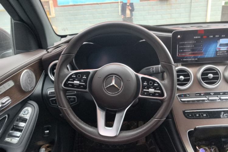 Used Mercedes-Benz GLC 2022 Refreshed GLC 300 L 4MATIC Dynamic Edition Steering Wheel