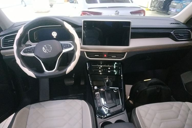 Used Volkswagen Tayron 2023 330TSI Two-Wheel-Drive Luxury Plus Advanced Version
