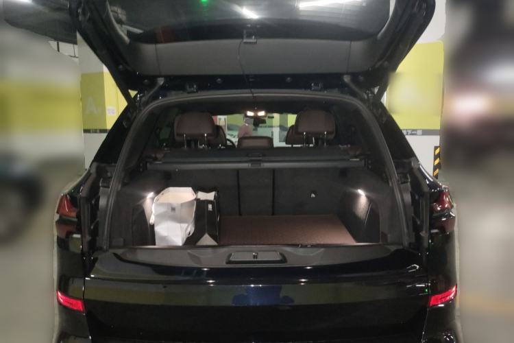 Used BMW X5 2023 xDrive 40Li M Sport Night Edition Package