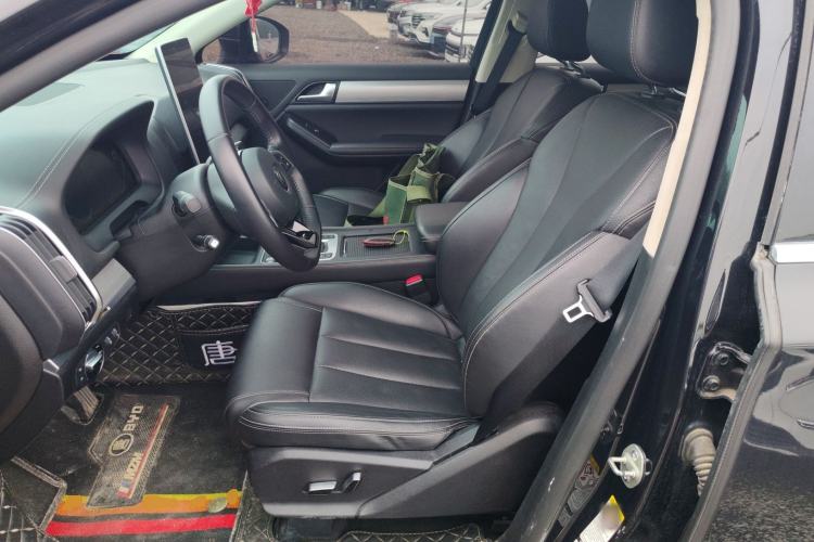 Used BYD Tang 2018 2.0T Automatic SmartConnect Prestige 7-Seater China V Standard Left Front Seat