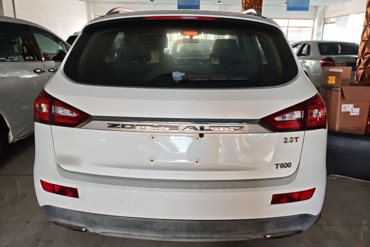 Used Zotye T600 2015 Family Edition 2.0T Manual Elite Version
