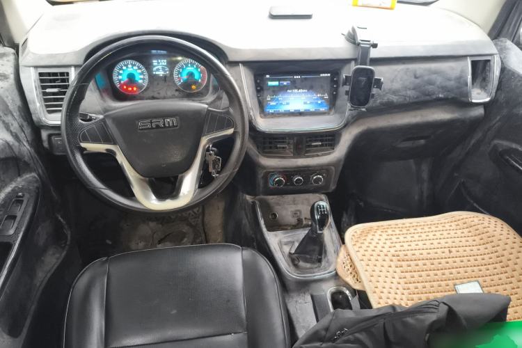 Used Jinbei Gold Hiace M Classic 2022 1.5L Travel Lion Passenger Van 7 Seats Center Console