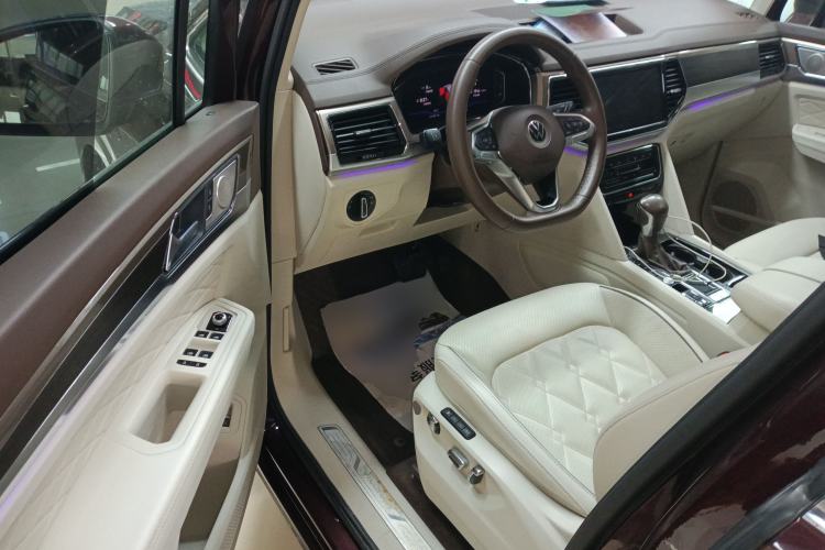 Used Volkswagen Viloran 2020 380TSI Prestige Edition
