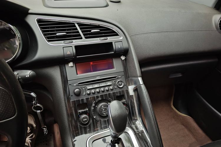 Used Peugeot 3008 2015 1.6THP Automatic Trend Edition
