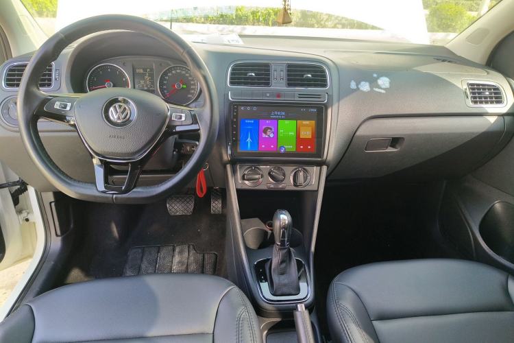 Used Volkswagen Polo 2016 1.6L Automatic Comfort Model