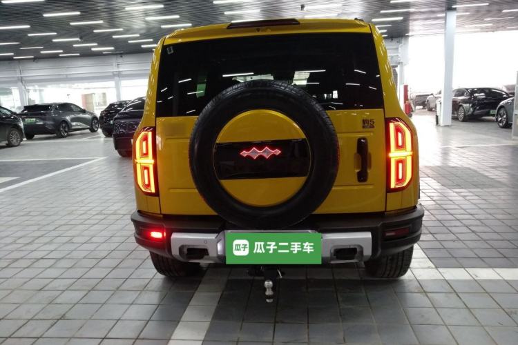 Used Formula Leopard 5 2023 Cloud Ride Flagship Edition Rear