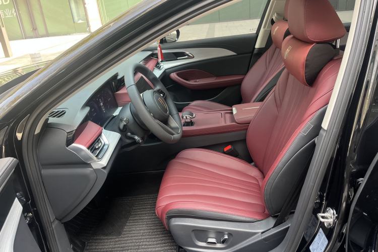 Used Hongqi H5 2025 2.0T Automatic Flag Edition – 500 000 Units Commemorative Version Interior 5