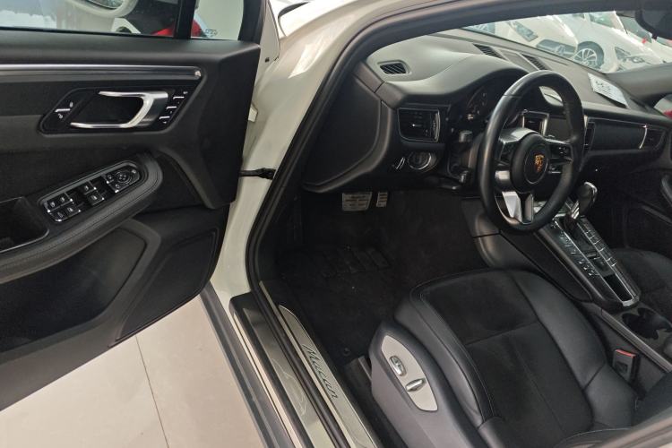 Used Porsche Macan 2014 Macan 2.0T
