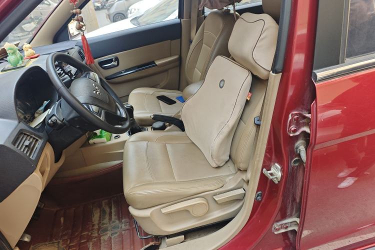 Used Wuling Hongguang 2014 1.5L S Comfort Model
