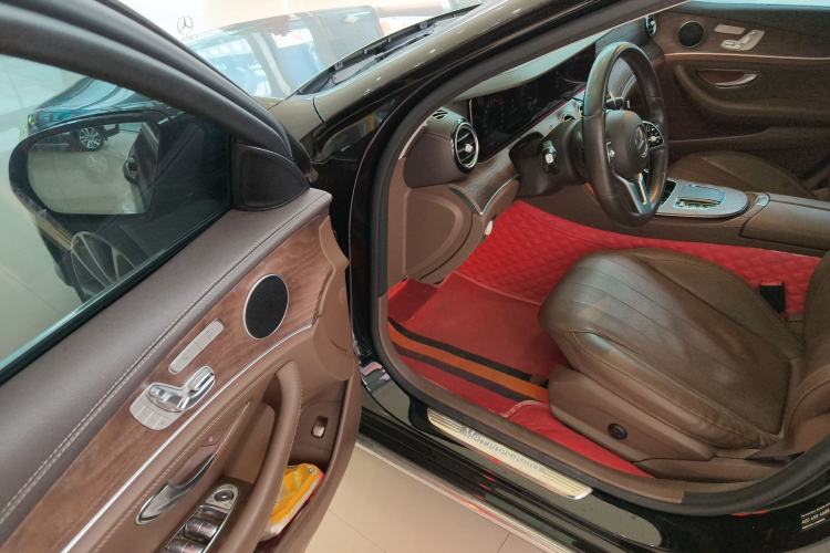 Used Mercedes-Benz E-Class 2019 Facelifted E 300 L Stylish Version
