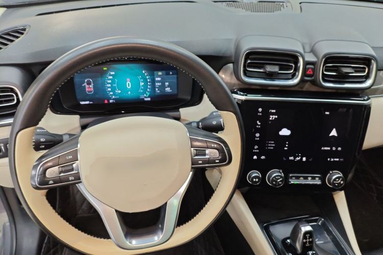 Used Lynk & Co 02 2018 1.5T DCT Two-Wheel Drive Zhaopu Version China V Standard
