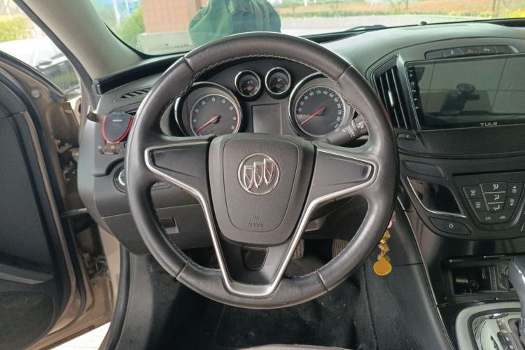 Used Buick Regal 2015 1.6T Fashion Tech Model
