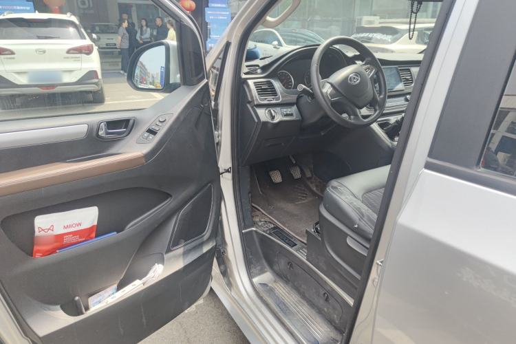 Used SAIC MAXUS G10 2018 PLUS 2.0T Manual Elite Edition Driver Seat