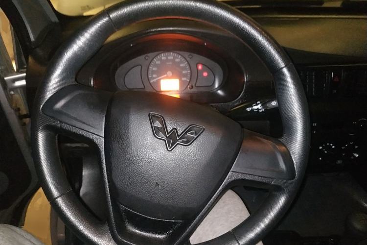 Used Wuling Rongguang Small Truck 2023 1.5L Double-Cab LAR
