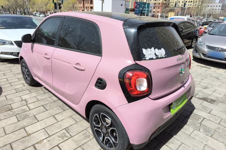 Used smart forfour 2016 0.9T 66 kW Pioneer Edition