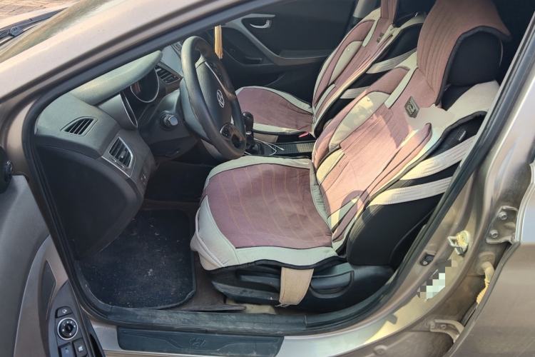 Used Hyundai Elantra (5th Generation / Langdong) 2015 1.6L Manual Leading Model
