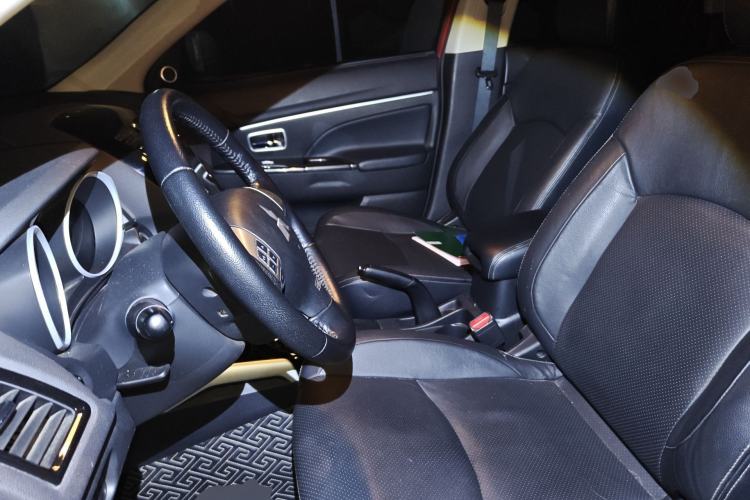 Used Mitsubishi ASX 2018 2.0L CVT Two-Wheel Drive Deluxe Edition
