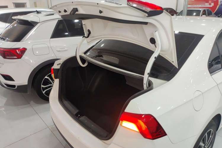 Used Skoda Rapid 2020 1.5L Automatic Comfort Edition
