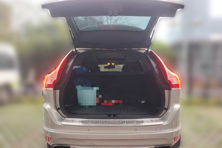 Used Volvo XC60 2016 T5 Smart Upgrade Model Trunk