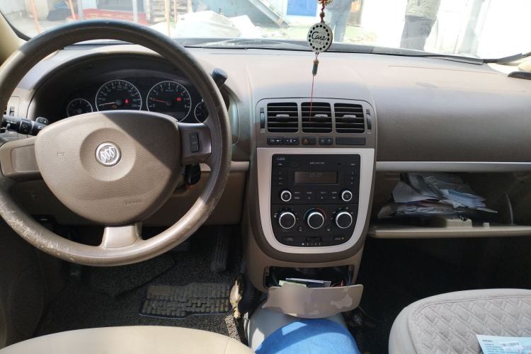 Used Buick GL8 2014 2.4L Classic Edition