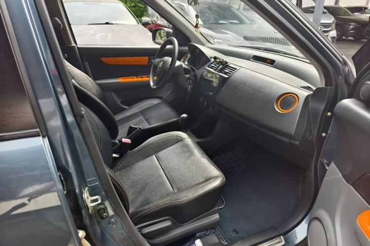 Used Suzuki Swift 2016 1.5L Automatic Fashionable Coolplay Edition
