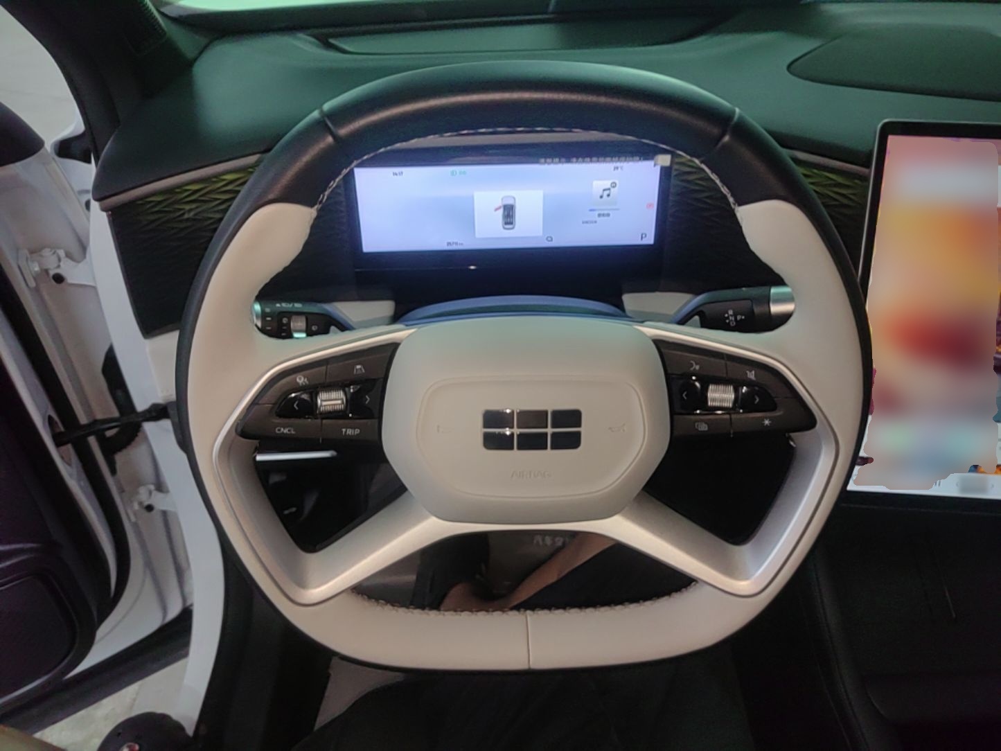 Geely Galaxy L7 2023 1.5T 115 km MAX — снимка 13