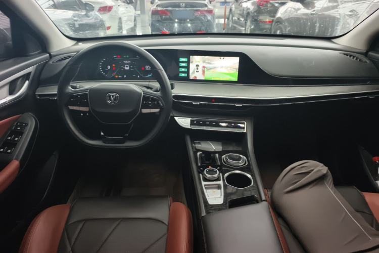 Used CHANGAN Eado 2023 Changan Edition PLUS Blue Whale NE 1.4T GDI DCT Prestige Version Center Console