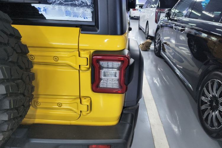 Used Jeep Wrangler 2021 2.0T Robin Hood Four-Door Edition