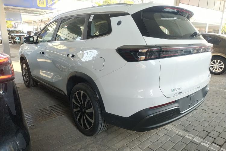 Used Chery Fengyun T8 2025 1.5T 130 km Comfort Edition 7-Seater
