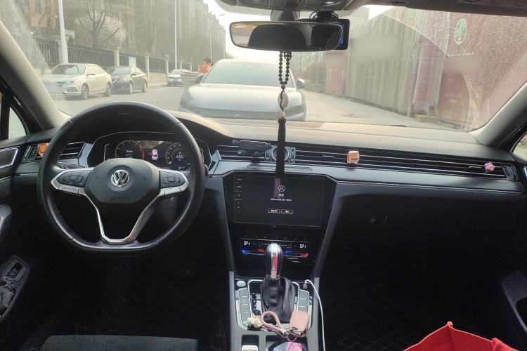 Used Volkswagen Magotan 2020 330TSI DSG Luxury Edition Center Console