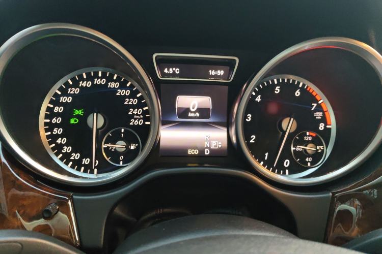 Used Mercedes-Benz M-Class 2014 ML 400 4MATIC Dynamic Model
