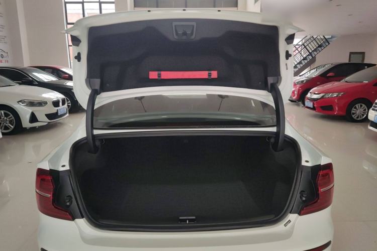 Used Volvo S60 2025 B5 Zhiya Sport Edition