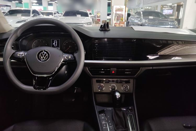 Used Volkswagen Lavida 2021 1.5L Automatic Comfort Edition Center Console