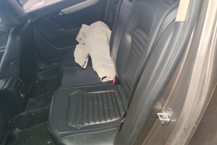 Used Volkswagen Magotan 2015 1.8TSI Advanced Model Left Rear Seat