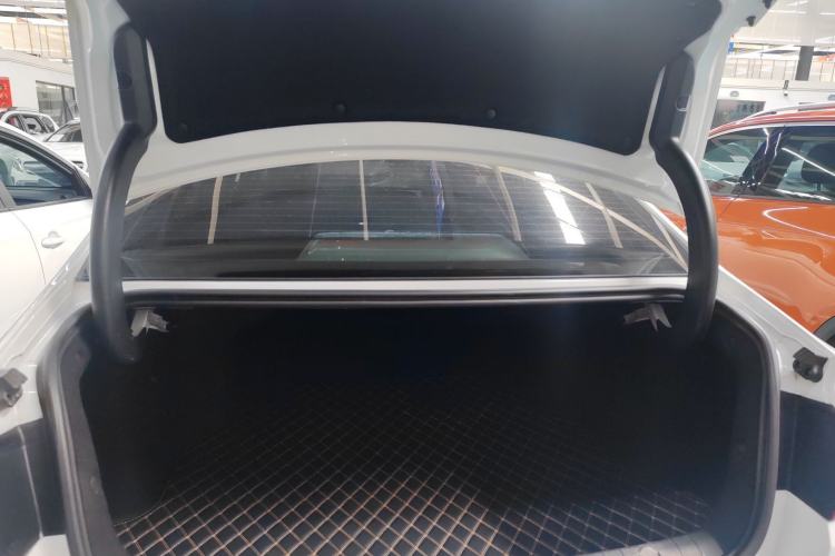 Used Geely Auto Emgrand GL 2019 1.4T CVT Elite Smart Edition Trunk